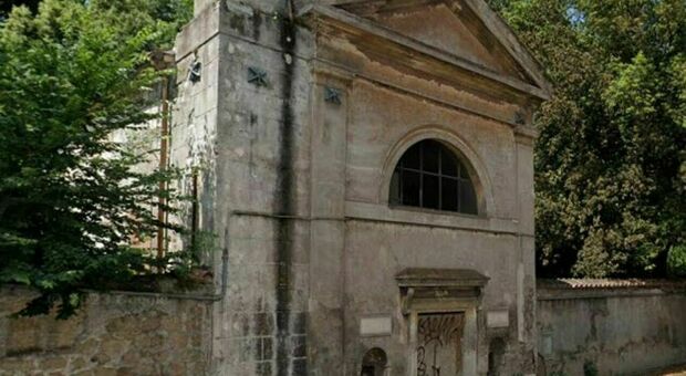 Roma, ossa umane e un teschio nella chiesa di Villa Ada: si cerca l'identità con l'analisi del Dna