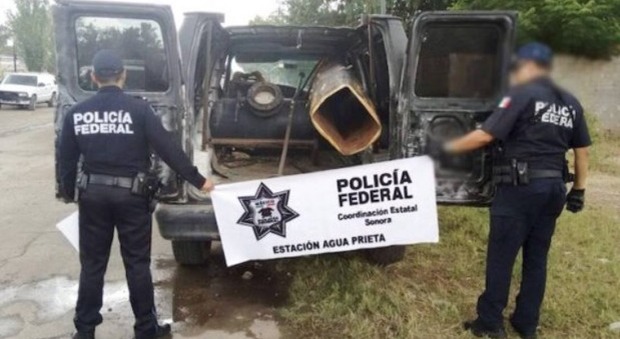 Messico, un cannone per sparare droga negli Usa: l'ultima trovata dei narcos