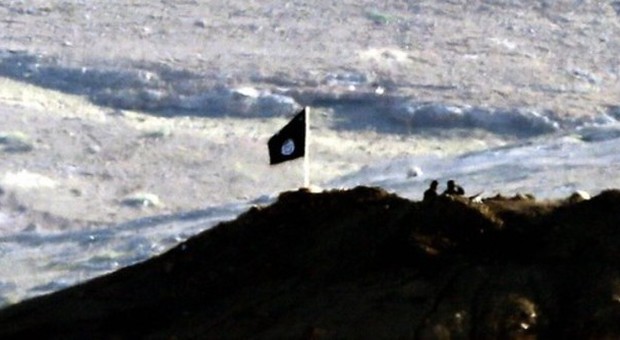Isis, 20 jihadisti uccisi in imboscata. Turchia scambia 180 miliziani con 46 diplomatici