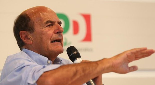 Bersani: «Il giaguaro l'ho smacchiato io, non Renzi»