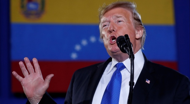 Venezuela nel caos, un anno dopo è rimasto solo Trump