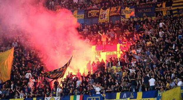 Scontri prima di Hellas Verona-Napoli: Daspo e denunce per 25 ultrà