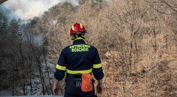 Incendi nel Bellunese, tregua dopo 7 giorni di fiamme