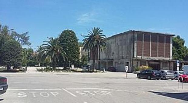 Porto Sant'Elpidio, piazza Garibaldi Stavolta il Comune vuole fare sul serio