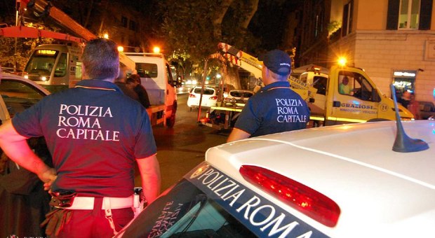 Roma, Movida, 1.600 controlli anti-alcol: sequestrati 140 chili di alimenti e 25 mila euro di sanzioni
