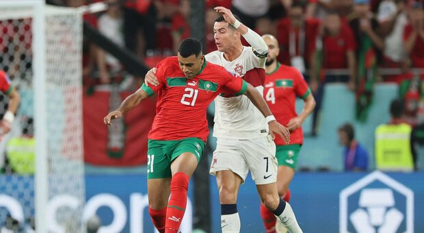 Walid Cheddira contro Cristiano Ronaldo