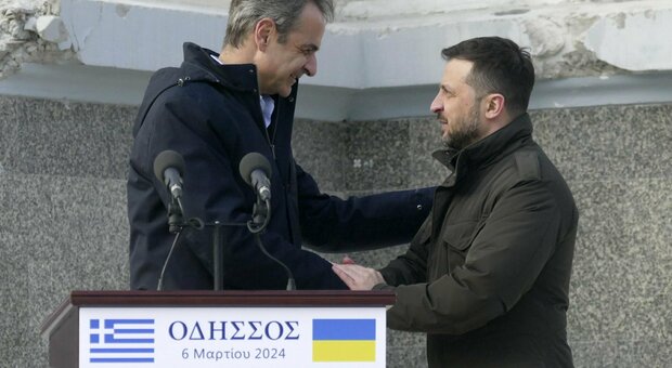 Guerra, dopo le esplosioni contro Zelensky e Mitsotakis a Odessa la Grecia vuole inviare i missili S-300 all'Ucraina