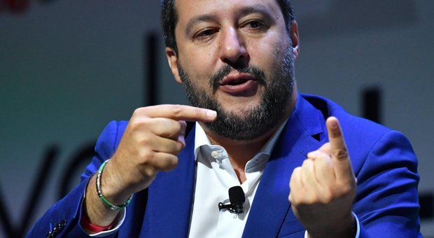 Salvini a Boeri: «Gli immigrati pagano le pensioni agli italiani? Ma basta!!!»