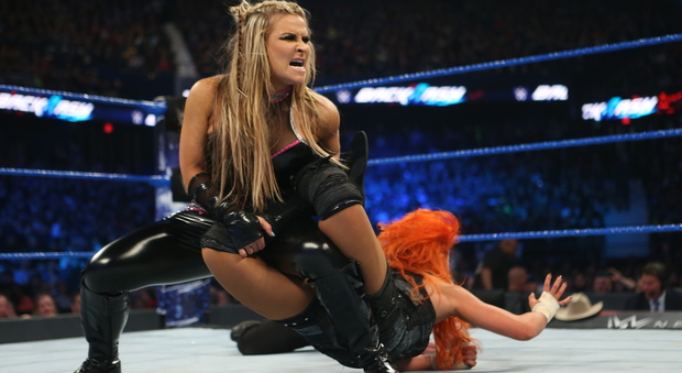 Un momento della lotta di Natalya
