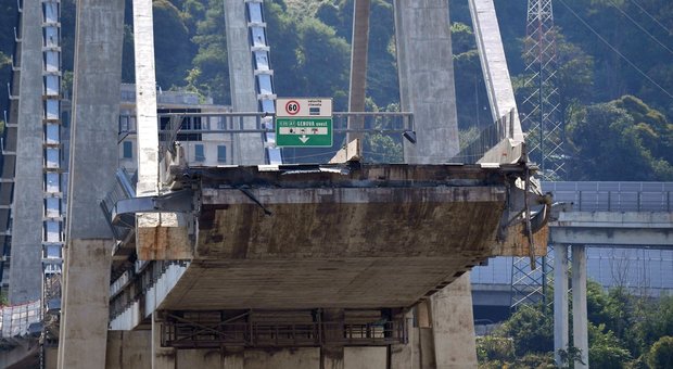 Genova, la battaglia del ponte. Di Maio: lo costruirà Fincantieri. Ma il cda di Autostrade dirà di no