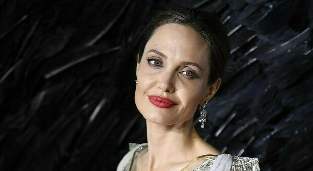 Angelina Jolie è fidanzata? Sorpresa a Milano con il nuovo amore: ecco di chi si tratta