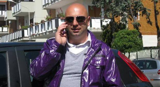 Fabrizio, l'omicidio di uno stalker: «Mena picchiata e pedinata»