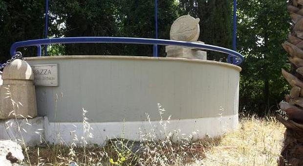 Il monumento ai Caduti del Mare di Cisterna