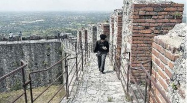 LA ROCCA DI ASOLO Turismo in controtendenza. Migliaia di visitatori