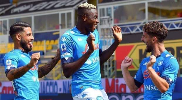 Napoli, Osimhen è azzurro dentro: «Vuole vincere, modulo no problem»