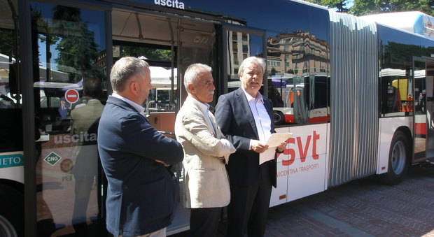 In Campo Marzo sono stati presentati i 12 nuovi bus di Svt