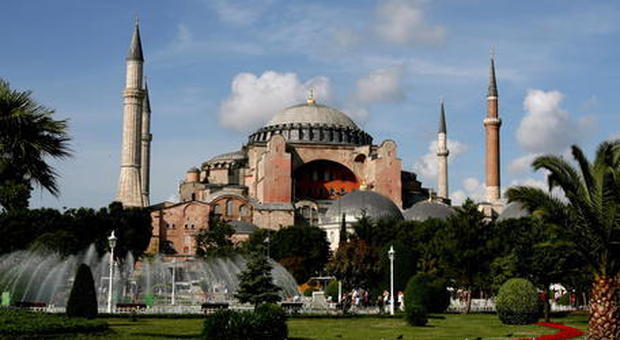 Santa Sofia, l'Ue alla Turchia: «Mantenere lo status attuale»