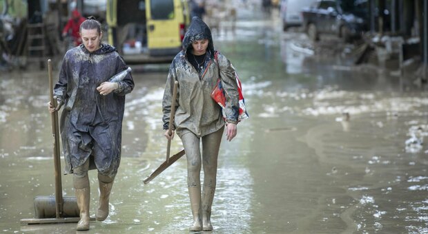 Alluvione Emilia-Romagna, per la ricostruzione si studia task-force a Roma: fallito modello regionale, domani il Cdm