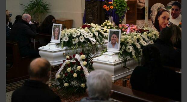 Incidente mortale, il funerale di Manuel Cari e Chiara Materassi
