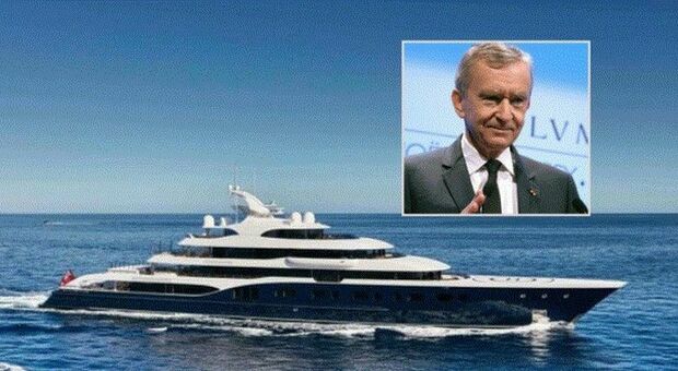 Arnault, a bordo del mega yacht (rimbalzato dal porto di Napoli): dalla carne Kobe ai fiori, 44mila euro di spese al giorno