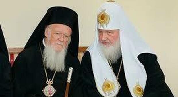La guerra dei Patriarchi: «Santa Sofia in moschea? Dio ha punito Bartolomeo per lo scisma ucraino»