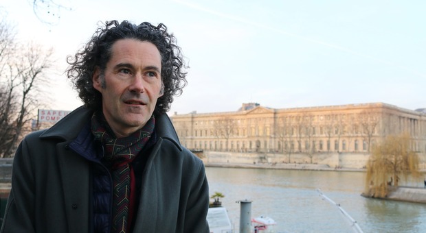 Cyrille Gouyette, storico dell’arte e incaricato per il Dipartimento Educazione del Musée du Louvre