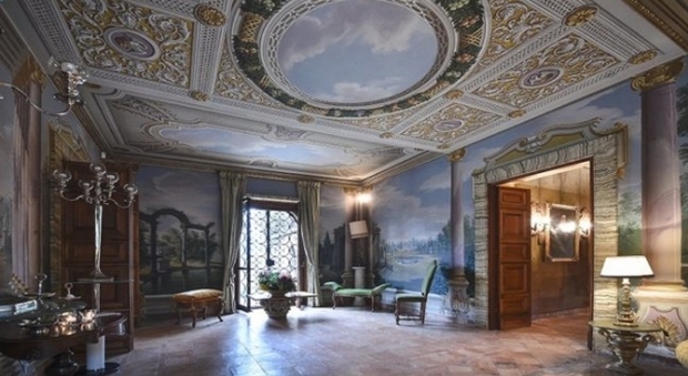 Napoli, opere d'arte rubate e vendute a Villa Livia: c'è lo sfratto della custode