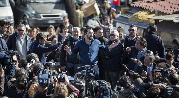 Rom, Salvini insiste: «Sul censimento non mollo e vado dritto»
