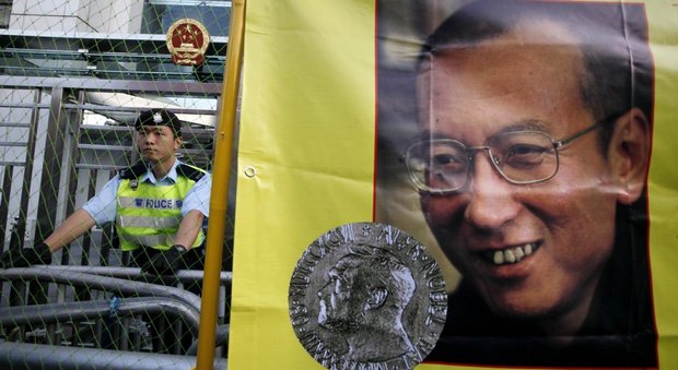 Cina, scarcerato il nobel Liu Xiaobo: è malato terminale di cancro