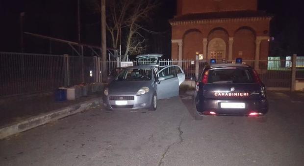 Ladri di gasolio scoperti dai carabinieri, avevano rubato anche un'automobile