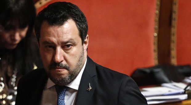 Gregoretti, cosa rischia Salvini con il sì al processo: pene fino a 15 anni e decadenza da parlamentare