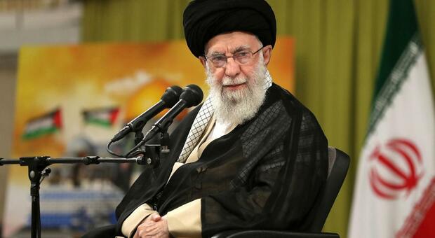 L’Ayatollah Ali Khamenei