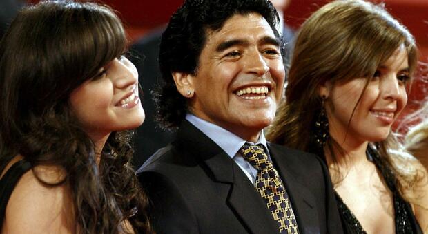 Covid, boom di contagi in Argentina. La figlia di Maradona: «Non è colpa di mio padre»