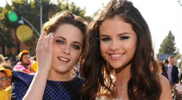 Selena Gomez e Kristen Stewart MTV Movie Awards 2013