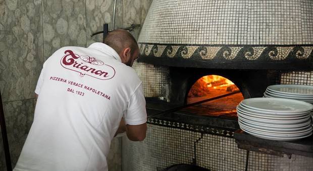 La Trilogia del Porco di Salvetti alla Pizzeria Trianon di Napoli