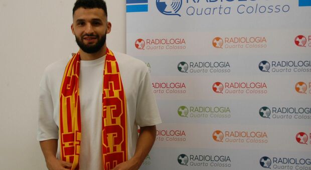 Ahmed Touba, chi è il nuovo difensore del Lecce: centrale giramondo, ha scelto la nazionale algerina e ha vinto in Belgio