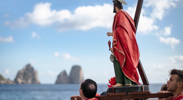 Capri, festa in onore di Sant'Andrea nella baia di Marina Piccola