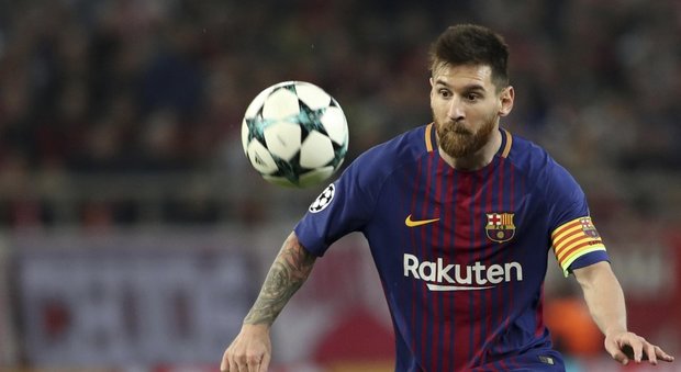 Leo Messi rinnova ancora Per sempre con la maglia del Barca
