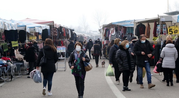 Benevento, mercato di Santa Colomba: «Svolta con l'orario continuato»
