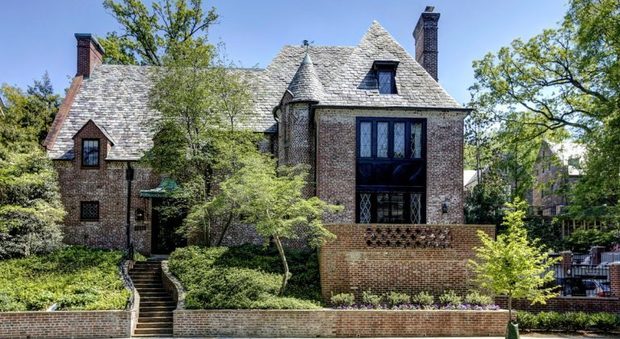 immagine Obama acquista la casa presa in affitto a Washingto: continuerà a essere vicino di Ivanka Trump