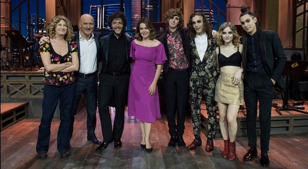 Saturday Night Live: Max Gazzè, Claudia Gerini, i Maneskin e Gianluca Vialli ospiti della quarta puntata