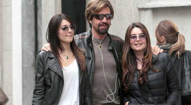 Valerio Staffelli con la famiglia a Milano