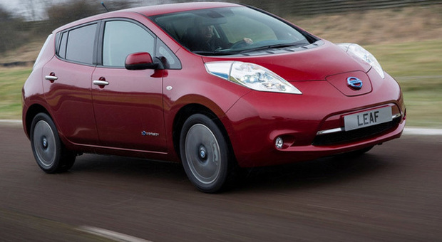 La Nissan Leaf, un'auto al 100% elettrica, quindi zero emission