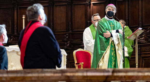 Don Mimmo Battaglia arcivescovo di Napoli: «Pochi don Abbondio, tanti preti coraggiosi»