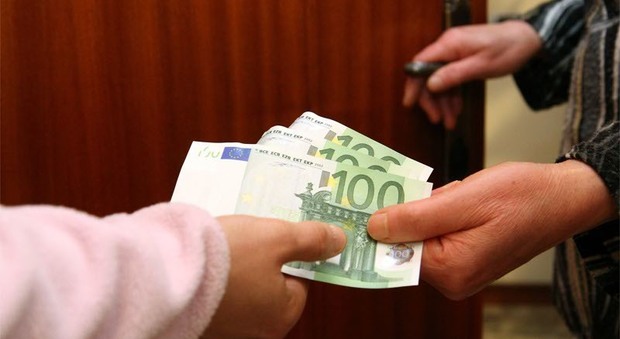 Roma, usava i soldi del condominio, amministratrice a giudizio: gli inquilini avevano 180 mila euro di debiti