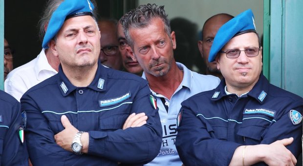 Bossetti chiede il trasferimento in un altro carcere: «Per non impazzire»