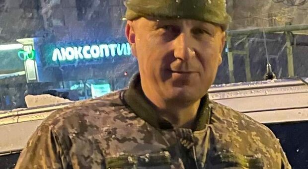 Ucraina, il generale eroe si offre ai russi «Prendete me e liberate i bambini di Mariupol»