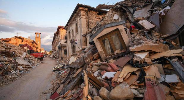 Terremoto nel centro Italia, scossa di 4.2 nella notte: epicentro vicino ad Amatrice