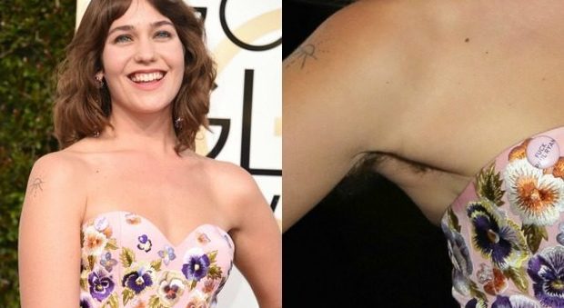 Lola Kirke ai Golden Globes 2017: l'abito mette in evidenza i peli sotto le ascelle