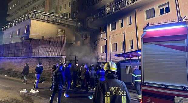 Incendio ospedale Tivoli, sotto inchiesta l'antincendio: allarme e idranti automatici non sono entrati in azione